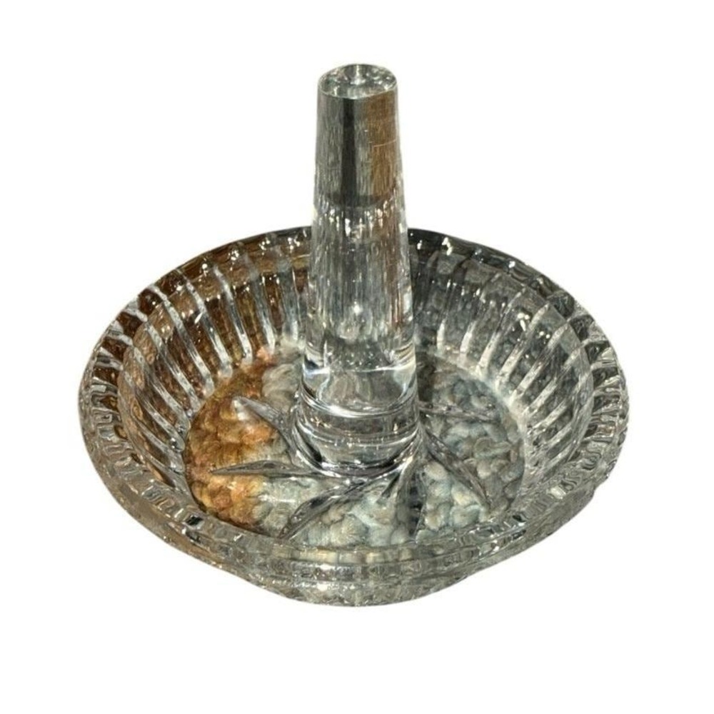 Vintage clear pressed glass ring holder with cut patterns Beautiful